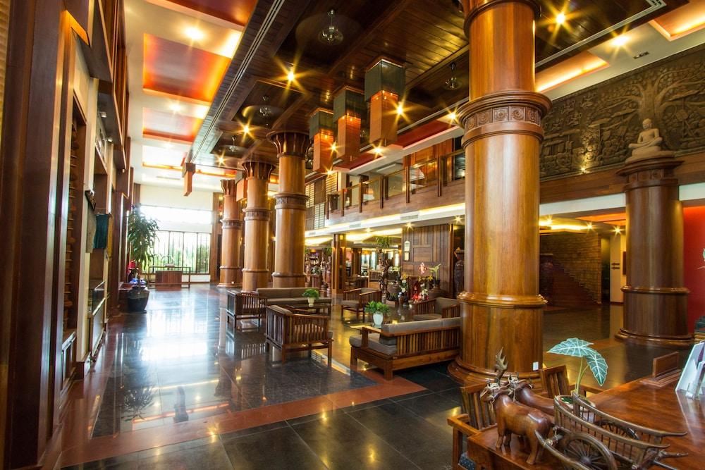 Royal Empire Premium Hotel Siem Reap Exterior photo