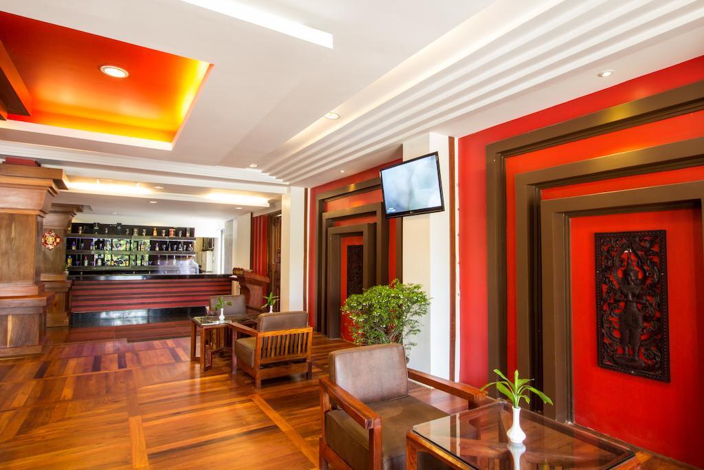 Royal Empire Premium Hotel Siem Reap Exterior photo